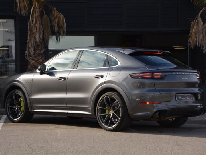 Porsche Cayenne COUPE E-HYBRID 462 CV Pack Sport Design Pack conception allégé Gris - 4