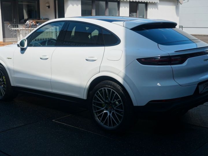 Porsche Cayenne Coupe E-Hybrid Platinum Edition 462 TOP BOSE 1èreM P;Approved 27/03/2025 TVA Récup. Blanche - 40