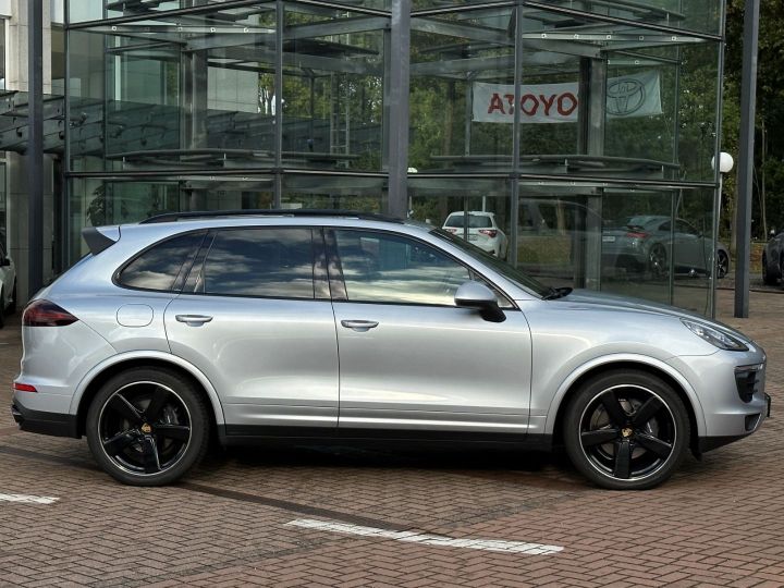 Porsche Cayenne DIESEL V6 3.0 262ch PLATINUM EDITION * ATTELAGE * TOIT PANO * SPORT CHRONO * GARANTIE 12 MOIS ARGENT GT SILVER - 14