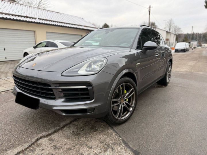 Porsche Cayenne E-Hybrid *21 roues turbo*HeadUp*Pano* Gris Métallisé - 2