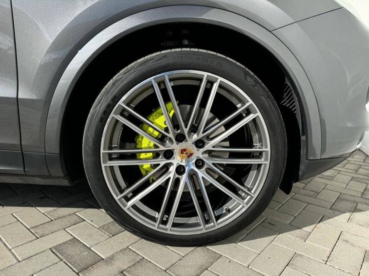 Porsche Cayenne E-Hybrid Pack CHRONO BOSE PANO Gris - 5