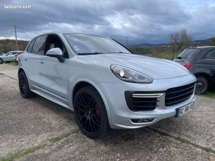 Porsche Cayenne gts 440cv Argent - 3