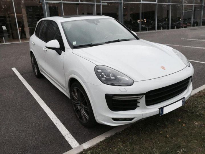 Porsche Cayenne II (2) 3.6 V6 440 GTS TIPTRONIC     Essence BLANC - 1