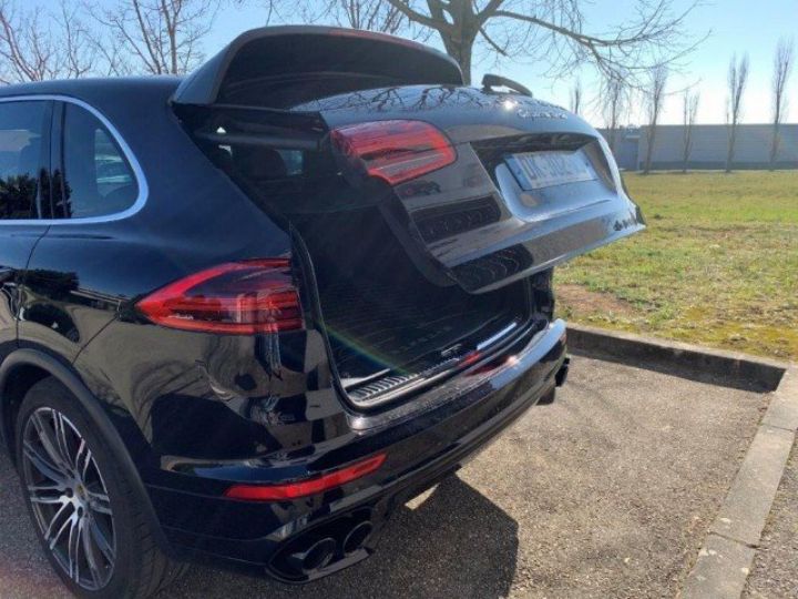 Porsche Cayenne II (2) 4.8 V8 520 TURBO TIPTRONIC     Essence NOIR BASALTE - 33