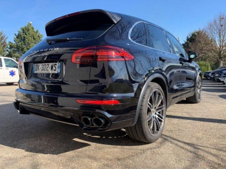 Porsche Cayenne II (2) 4.8 V8 520 TURBO TIPTRONIC     Essence NOIR BASALTE - 36