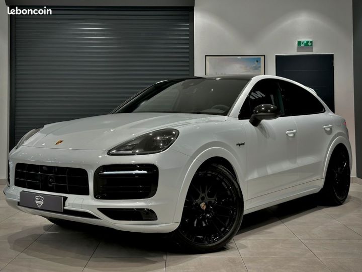 Porsche Cayenne II COUPE E-HYBRID 3.0 V6 462 Ch PACK SPORTDESIGN JA22 RS SPYDER ECHAP SPORT BLACK EDITION AMBIANCE LED MY22 29 000 KMS Blanc - 1