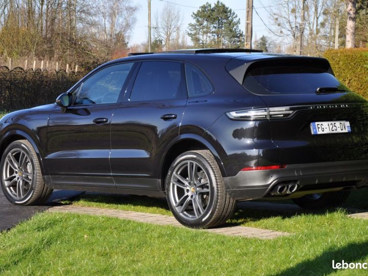 Porsche Cayenne III 3.0 V6 340 Origine française 05-2019 Suivi réseau 65330kms 18K d'options PASM PDLS Jantes Turbo 21 Toit ouvrant panoramique Caméra accès confort . Noir - 2