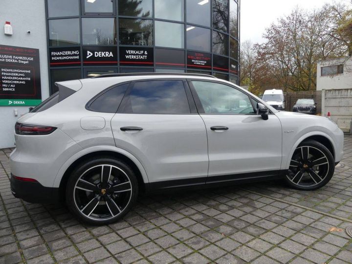 Porsche Cayenne III E-Hybrid 22''/PANO KREIDE - 3