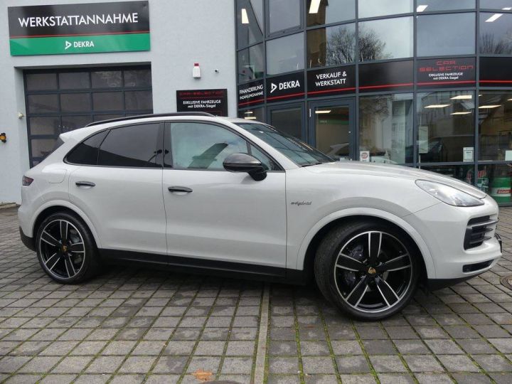 Porsche Cayenne III E-Hybrid 22''/PANO KREIDE - 4