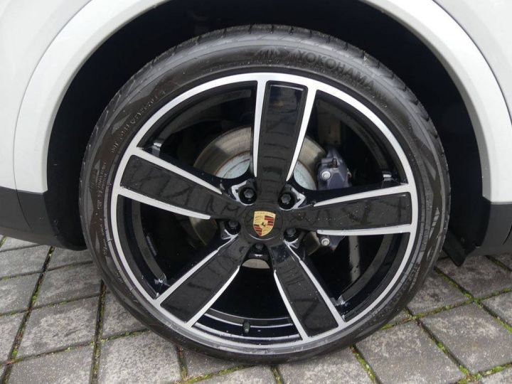 Porsche Cayenne III E-Hybrid 22''/PANO KREIDE - 11