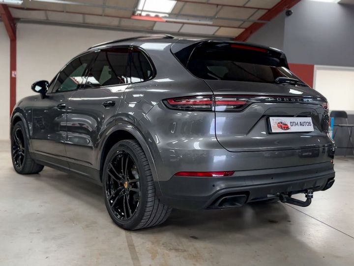 Porsche Cayenne III E-Hybrid 3.0L V6 462 Ch BVA Gris Quartzite Metal - 8