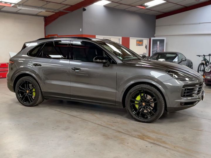 Porsche Cayenne III E-Hybrid 3.0L V6 462 Ch BVA Gris Quartzite Metal - 48