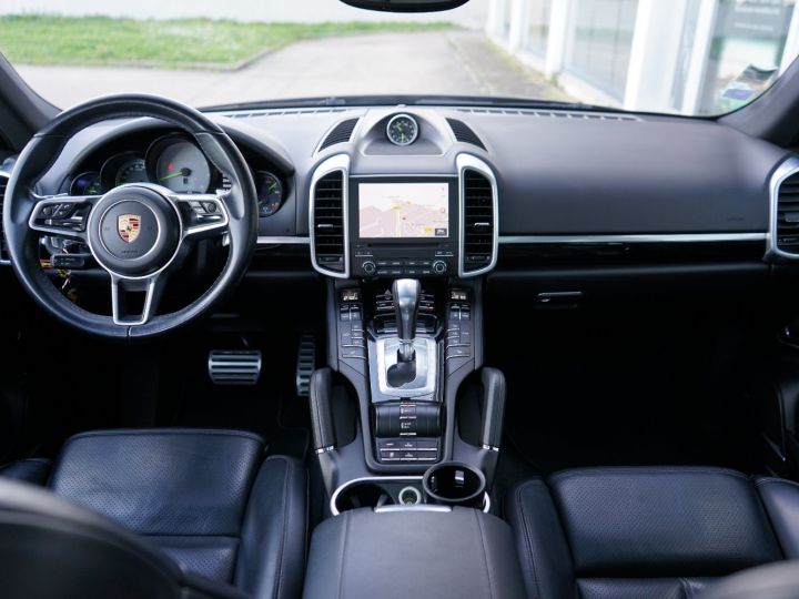 Porsche Cayenne PORSCHE CAYENNE 3.0 416 Ch S E-HYBRID TIPTRONIC - Garantie 12 Mois - Entretiens à Jour - Toit Pano / Ouvrant - Sièges électrique à Mémoire - Volant Sp Noir Basalt - 26