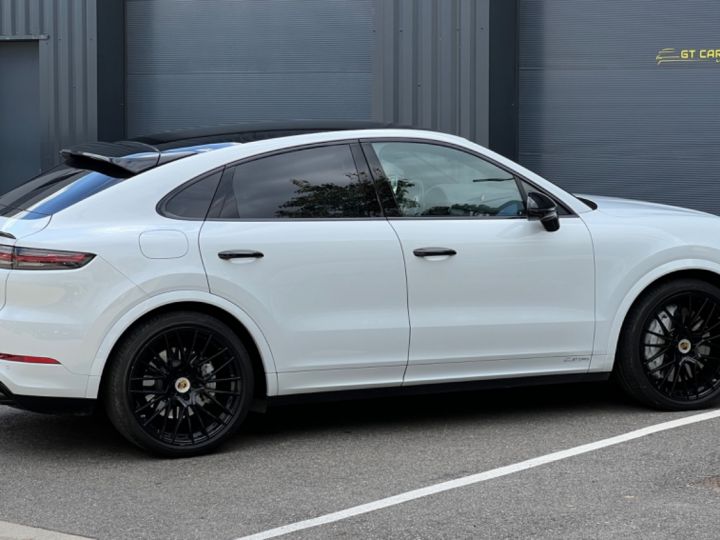 Porsche Cayenne Porsche Cayenne Coupé - LOA 1 517 Euros Par Mois - TVA - Toit Panoramique - Attelage électrique - 5 Places - Pack Sport Design - Malus Payé Blanc - 5