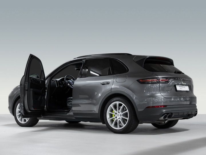 Porsche Cayenne Porsche Cayenne E-Hybride 462Ch Attelage Alarme PASM Caméra 360 / 11 Gris Métallisé - 2