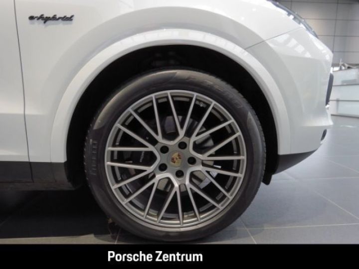 Porsche Cayenne Porsche Cayenne E-Hybride 462Ch Platinum Edition Attelage Caméra 360 Alarme Pano / 15 Blanc - 17