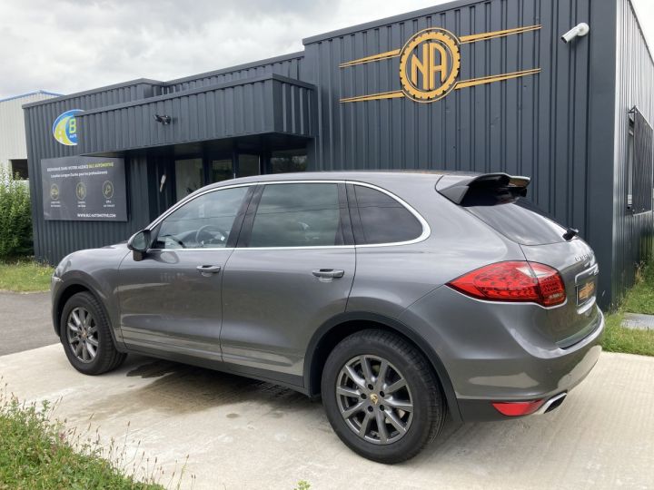 Porsche Cayenne PORSCHE CAYENNE II  GRIS FONCE METAL  - 11