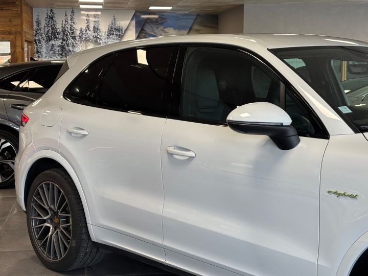 Porsche Cayenne PORSCHE CAYENNE III 3.0 V6 E-HYBRID 462 18KWH Blanc Nacré - 10