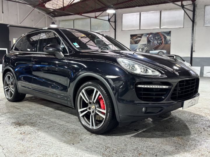 Porsche Cayenne PORSCHE CAYENNE TURBO 4.8 500CV PDK / PANO /21 / FULL / SUPERBE Noir Intense - 9