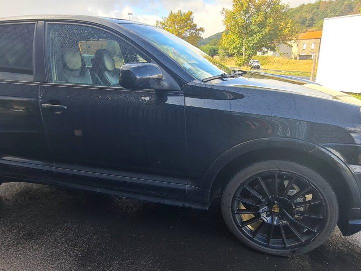 Porsche Cayenne S 4.8 V8 385 Ch Tip Tronic 21 Bose Pano Alarme Susp Pneum Echap Sport Noir Métallisée - 21