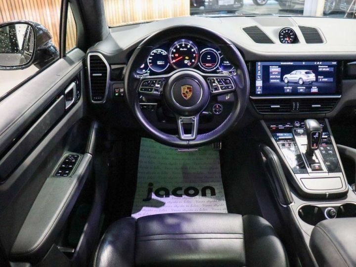 Porsche Cayenne Turbo PANO, HUD, BOSE Gris - 3