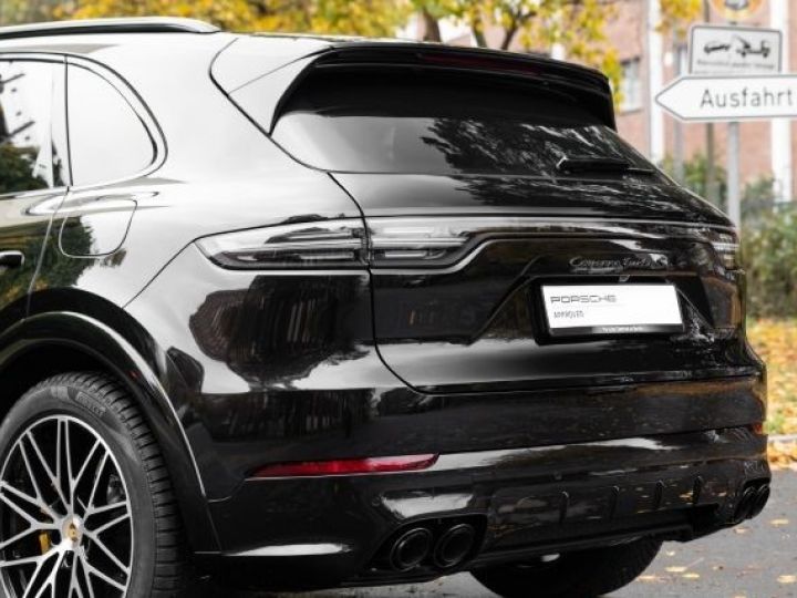 Porsche Cayenne TURBO S E-Hybride 680ch BURMESTER TÊTE HAUTE 22 Première main Porsche approved TVA récupérable NOIR CHROMITE - 13