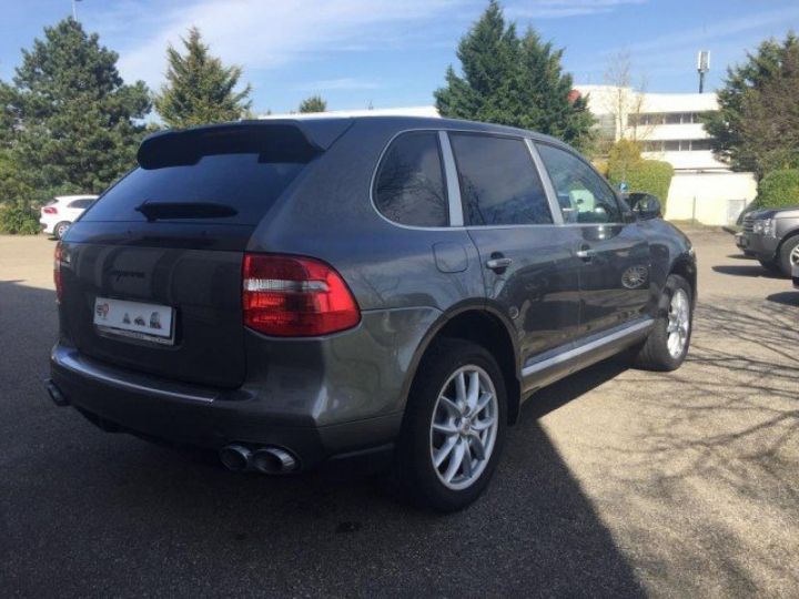 Porsche Cayenne V6 3.0 DIESEL 240CV TIPTRONIC     Diesel GRIS METAL - 21