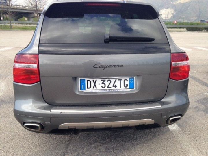 Porsche Cayenne V6 3.0 DIESEL 240cv TIPTRONIC     Diesel GRIS FONCE METAL - 18