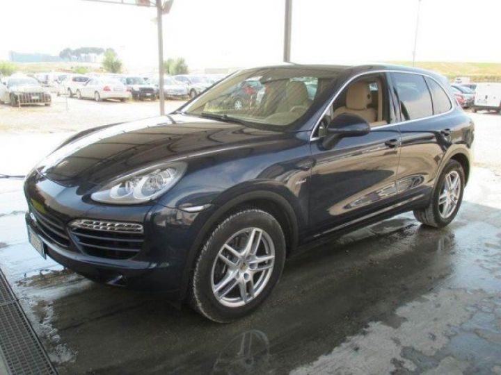 Porsche Cayenne V6 3.0 DIESEL TIPTRONIC 245 cv     Diesel BLEU FONCE METAL - 1