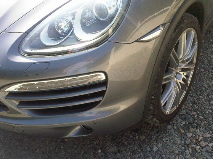 Porsche Cayenne V6 3.0 DIESEL TIPTRONIC     Diesel GRIS FONCE - 4