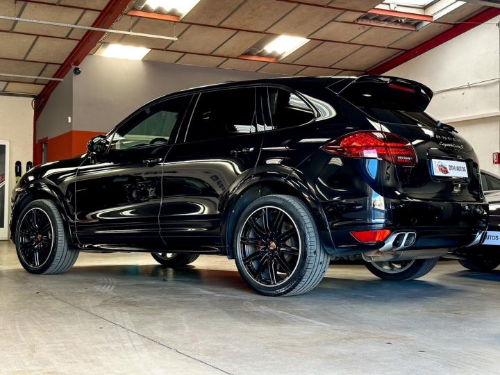 Porsche Cayenne V8 Turbo S 4.8 L 550 Ch Tiptronic Noir Métallisé - 34