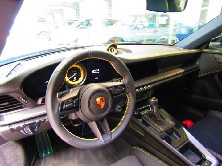 Porsche GT3 992 Touring noir - 9
