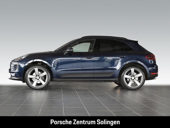 Porsche Macan 2.0 252ch/ Toit panoramique/ Réservoir 75l/ 1ère main/ Garantie Porsche Approved Bleu nuit - 3