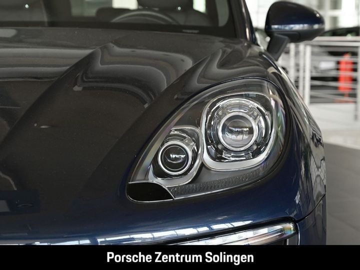 Porsche Macan 2.0 252ch/ Toit panoramique/ Réservoir 75l/ 1ère main/ Garantie Porsche Approved Bleu nuit - 7