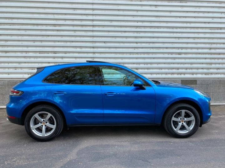 Porsche Macan 2.0L - Toit ouvrant panoramique coulissant, en deux parties, électrique - Système de sonorisation BOSE Bleu métallisé - 4