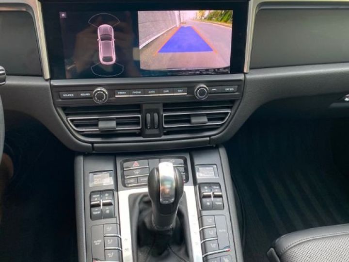 Porsche Macan 2.0L - Toit ouvrant panoramique coulissant, en deux parties, électrique - Système de sonorisation BOSE Bleu métallisé - 14