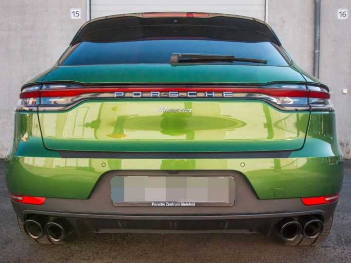 Porsche Macan 2.0L vert mamba * sport design * carbone * toit pano * Caméra panoramique * Garantie Porsche VERT MAMBA - 3