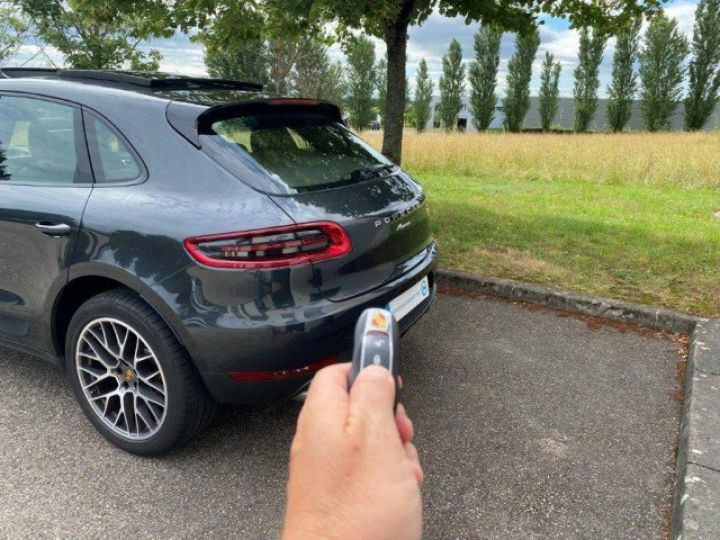 Porsche Macan 2 2.0 252 CV PDK     Essence GRIS FONCE - 42