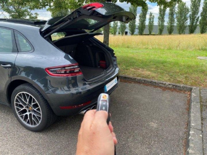 Porsche Macan 2 2.0 252 CV PDK     Essence GRIS FONCE - 44