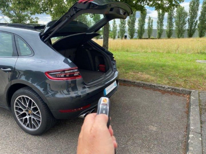 Porsche Macan 2 2.0 252 CV PDK     Essence GRIS FONCE - 45