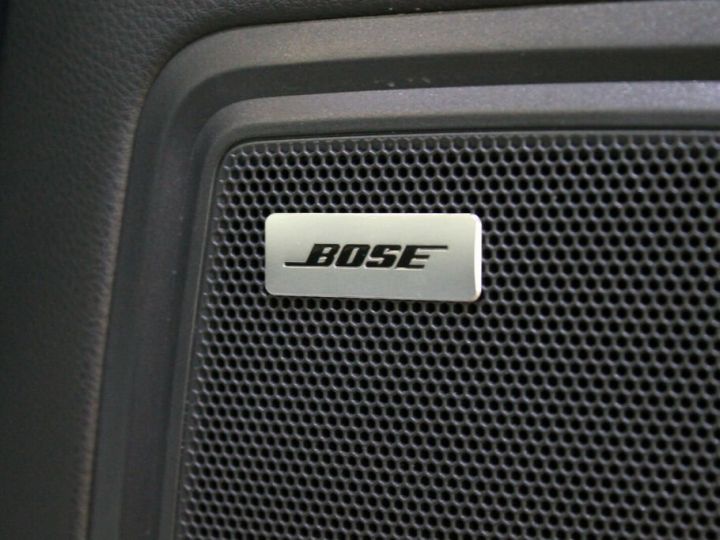 Porsche Macan 3.0 iS / Bi Xenon / 1ère main / Caméra 360° / Bose / Garantie 12 mois Gris métallisé - 11