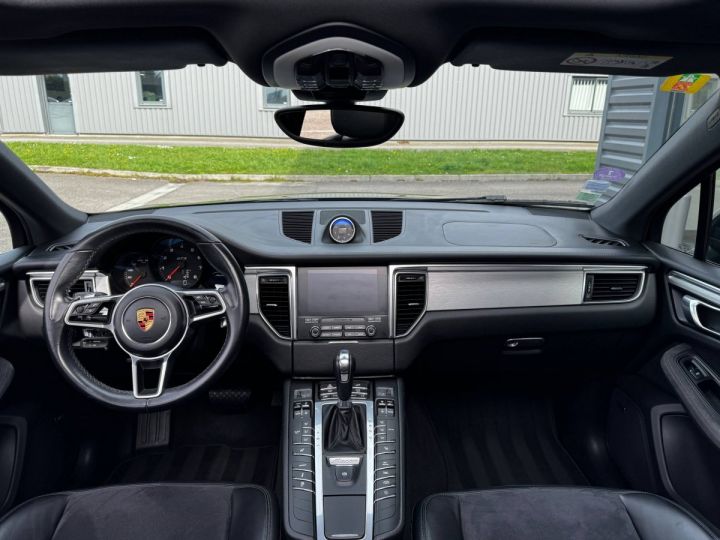 Porsche Macan 3.0 V6 360ch GTS PDK Gris Volan Métallisé - 16