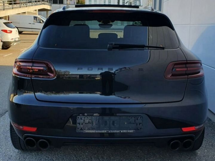 Porsche Macan gts noir - 4