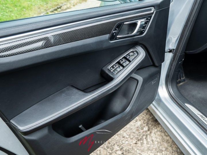 Porsche Macan GTS 3.0 V6 360 CH PDK - Attelage - Sièges chauffants et ventilés - Carbone int/ext - Caméra 360° - Accès confort - Révisée concession Porsche Argent métallisé - 26