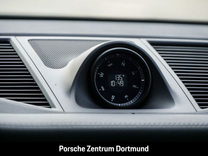 Porsche Macan GTS 441ch DERNIERE PHASE TOUTES OPTIONS PORSCHE APPROVED PREMIERE MAIN BLEU NUIT - 13