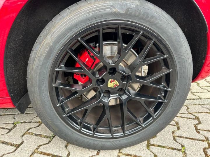 Porsche Macan GTS PREMIERE MAIN PANO SPORT CHRONO CAMERA 360 GARANTIE 12 MOIS ROUGE CARMIN - 14