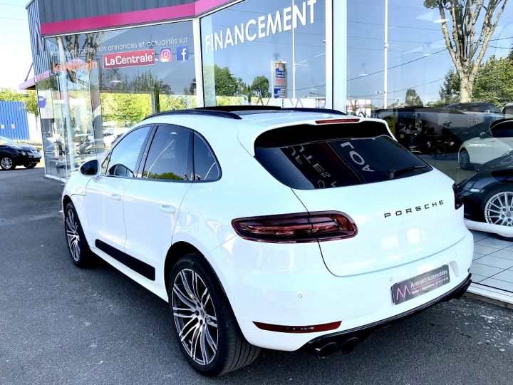 Porsche Macan MACAN TURBO 400CH Blanc - 8