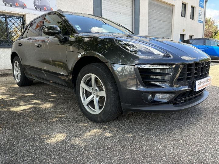 Porsche Macan Ph 2 2.0 252 Ch PDK Gris Fonce - 1