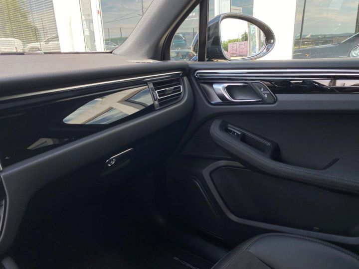 Porsche Macan PORSCHE MACAN 3.0 V6 GTS 440Ch PDK - GARANTIE 12 MOIS - Très Bon état - Toit Ouvrant Panoramique - Sièges Chauffants/électriques - Hayon électrique Noir - 52