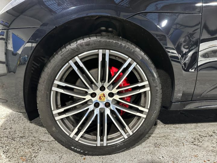 Porsche Macan PORSCHE MACAN TURBO 3.6 400CV PDK / PANO / CHRONO/ 360/ATTELAGE /2017/ SUPERBE Noir Intense - 7
